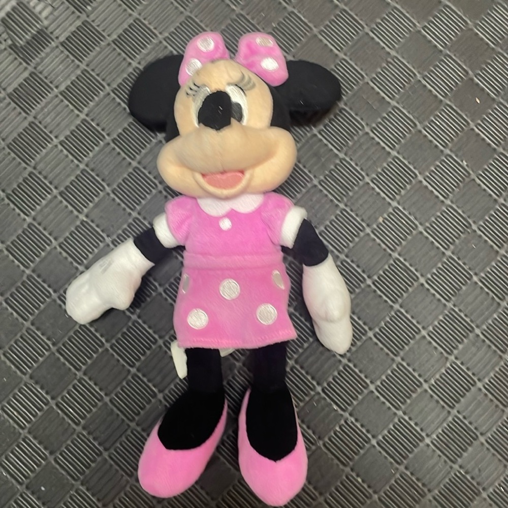 Minnie mouse stuffed toy